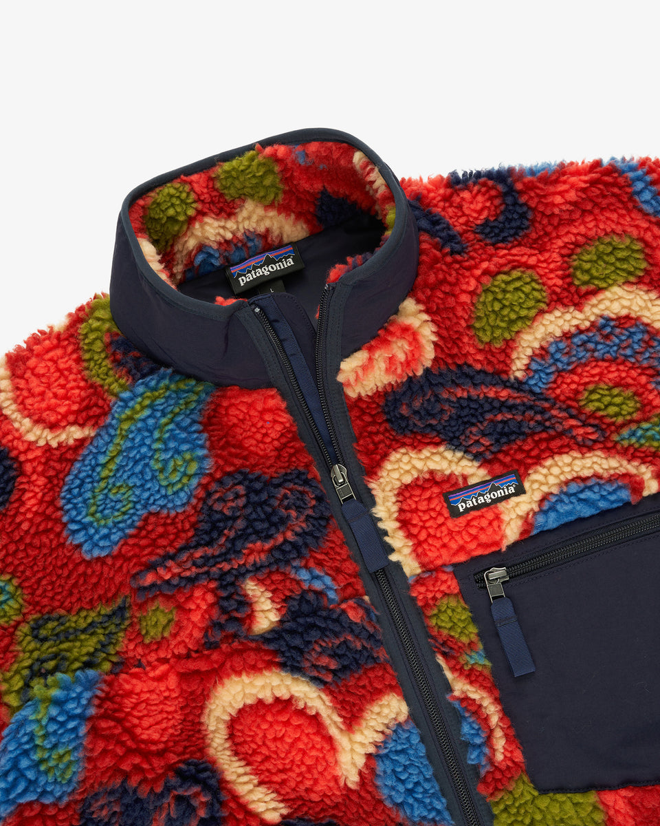 Patagonia W's Classic Retro-X Jacket / River River: Amanita Red