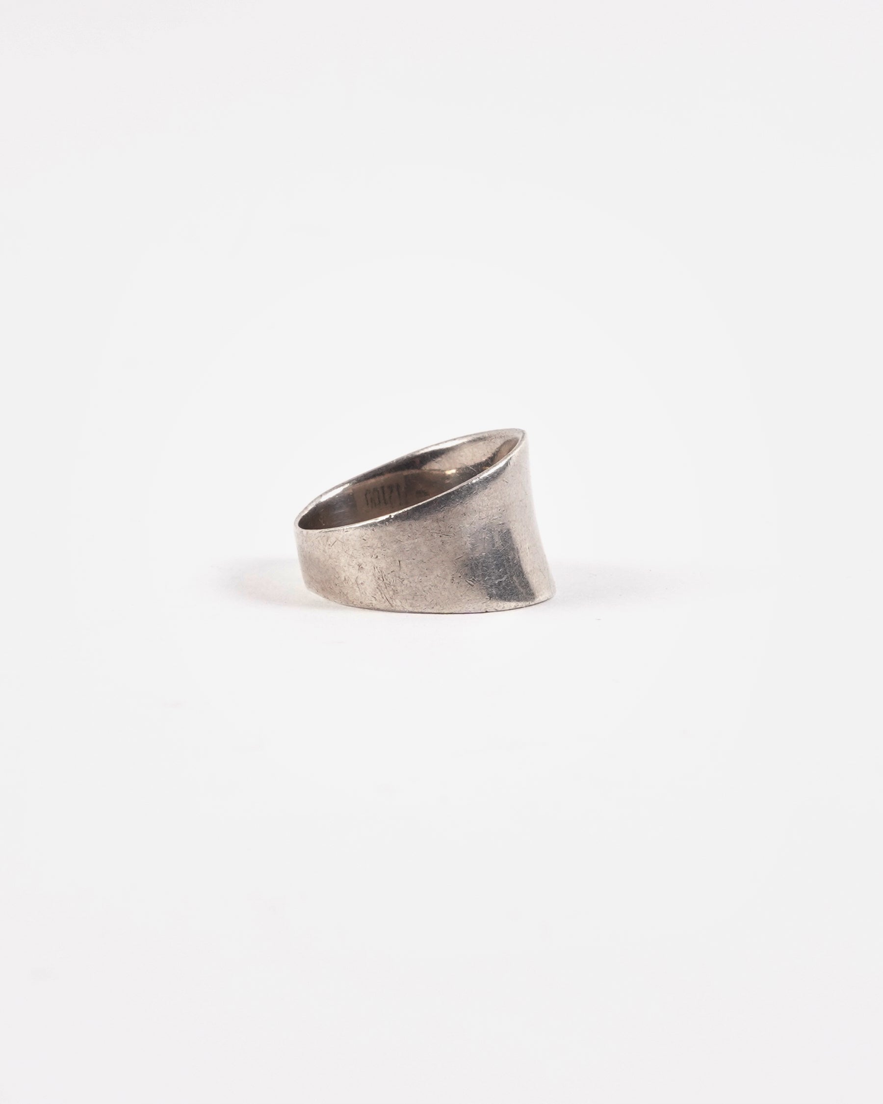 Silver Ring: Size16