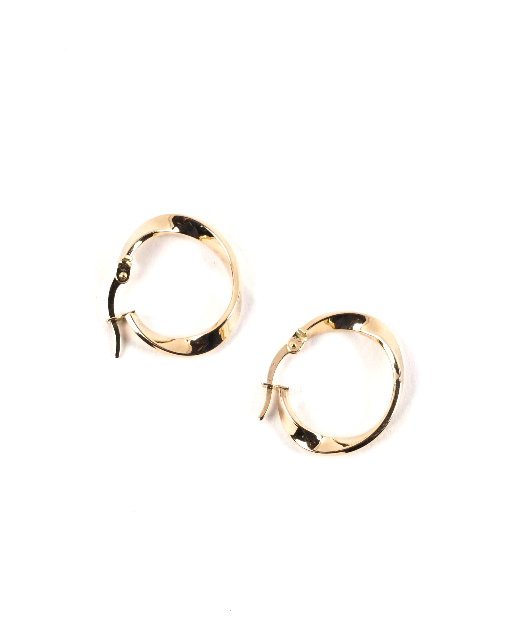 14k Gold Earring