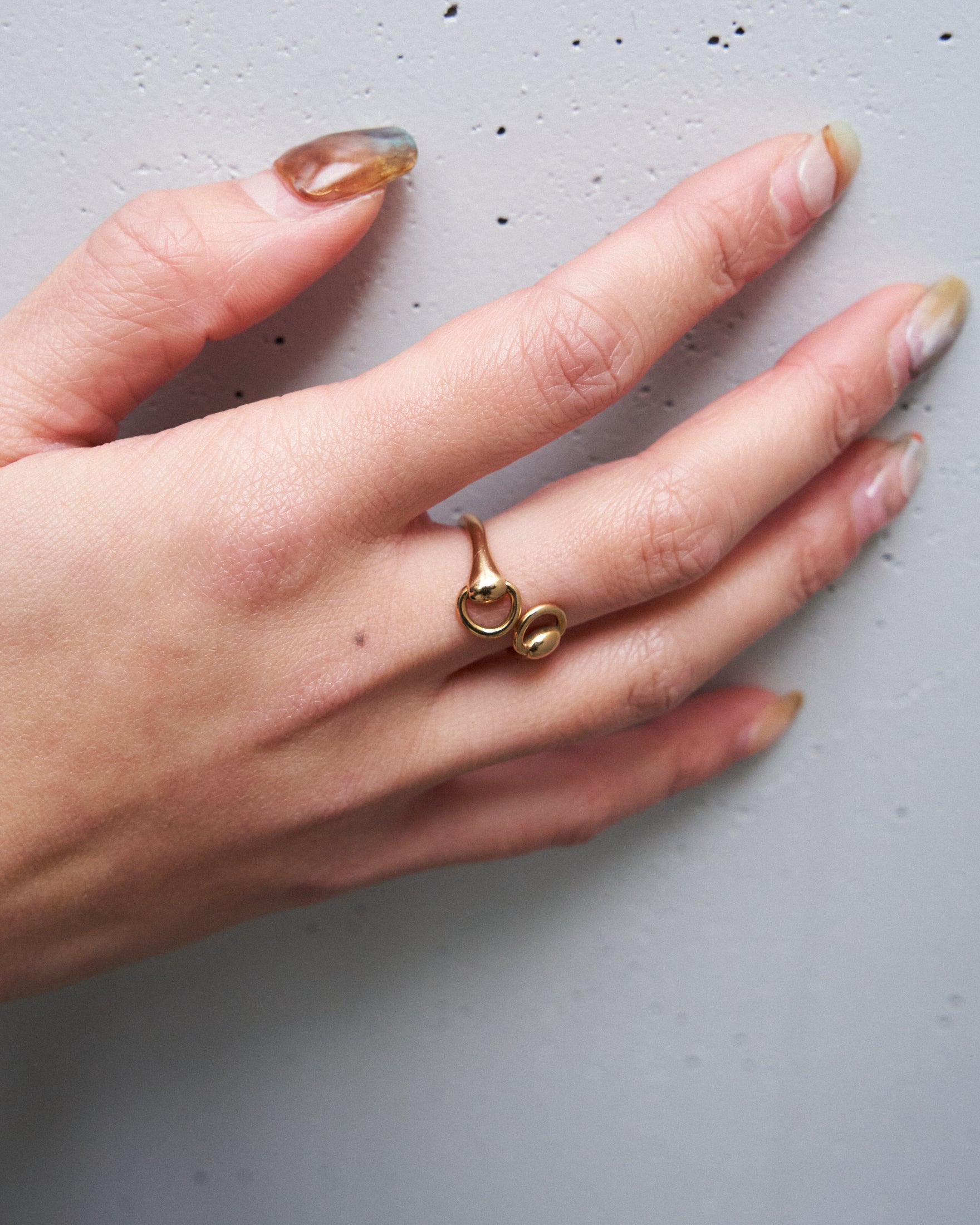 18K Gold Ring :Size8
