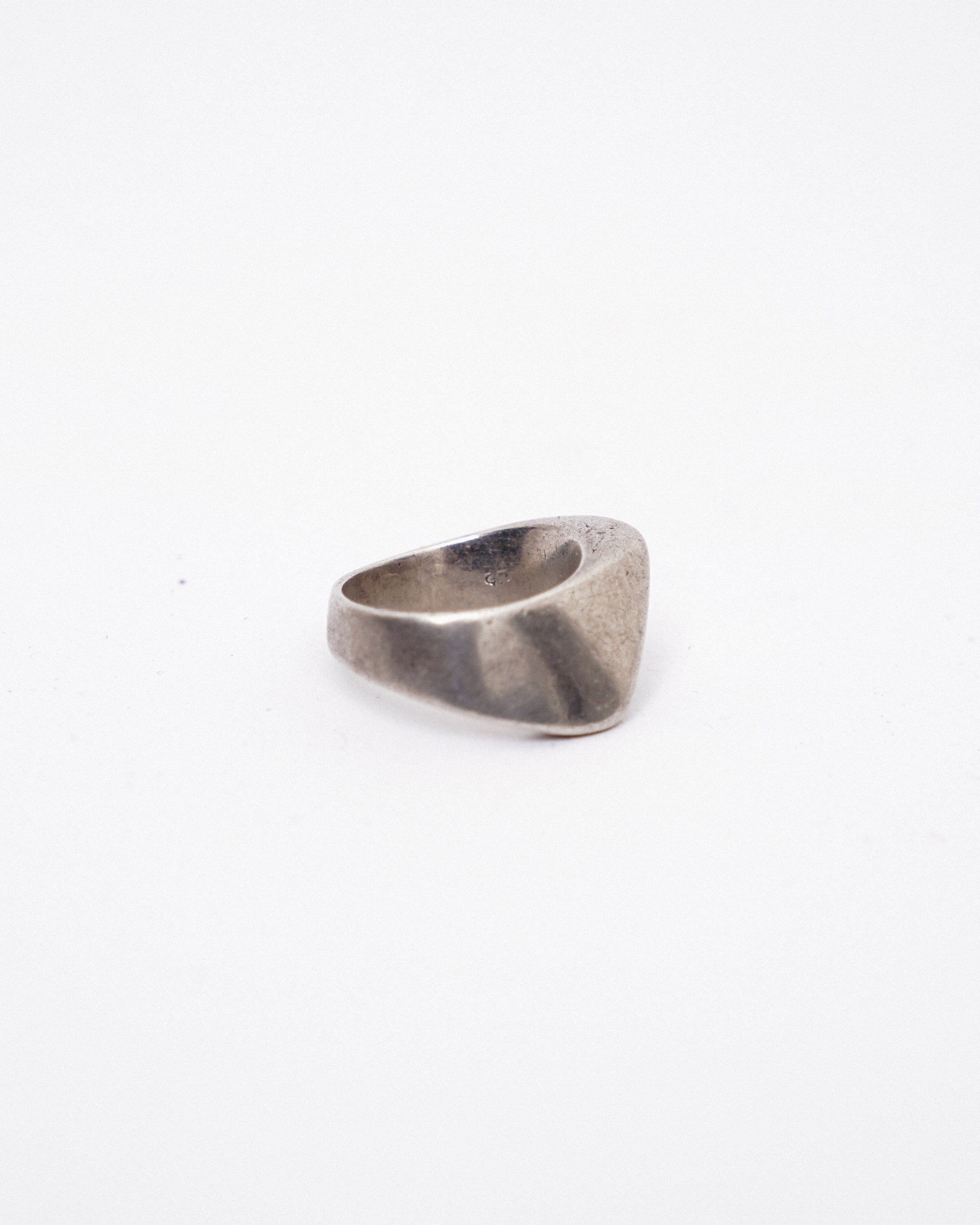 Silver Ring: size18