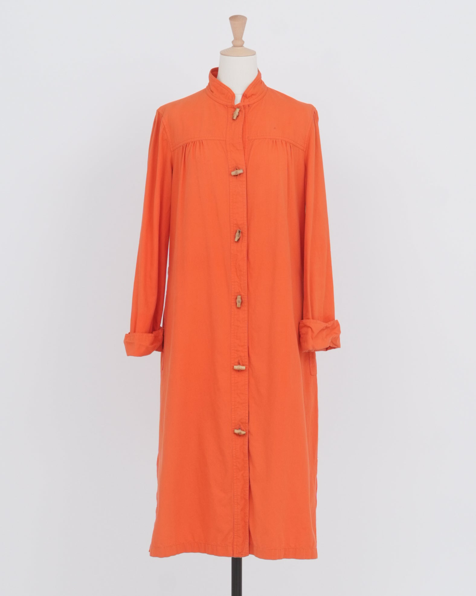 Stand collar Dress With Bamboo Button